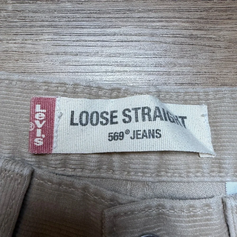 Levis levi 569